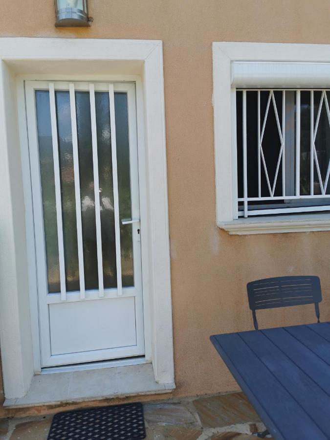 Ou Souleou Apartman Bormes-les-Mimosas Kültér fotó