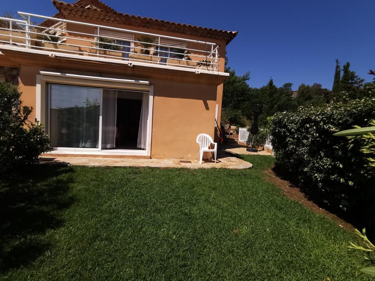 Ou Souleou Apartman Bormes-les-Mimosas Kültér fotó