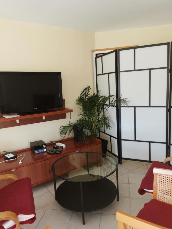 Ou Souleou Apartman Bormes-les-Mimosas Kültér fotó