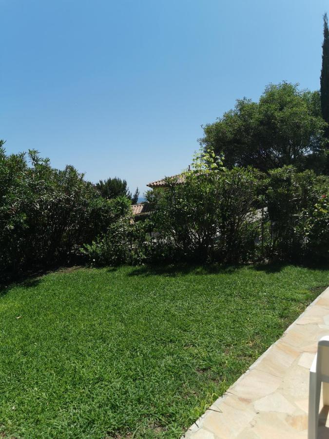 Ou Souleou Apartman Bormes-les-Mimosas Kültér fotó